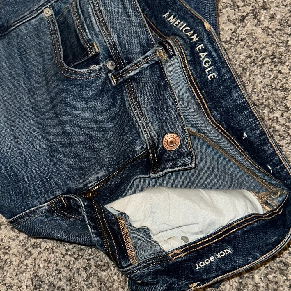 American Eagle Outfitters Dark Blue Straight Leg Jeans - Picture 3 of 3